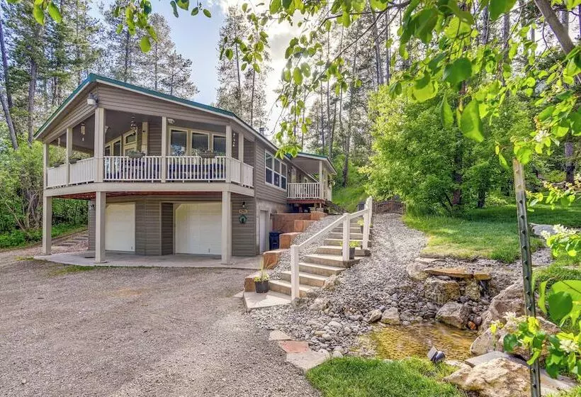 Rustic Escape W/ Deck, Hot Tub & Mountain Views