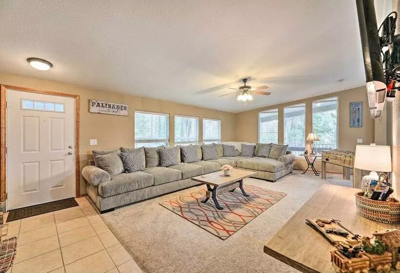 Rustic Escape W/ Deck, Hot Tub & Mountain Views