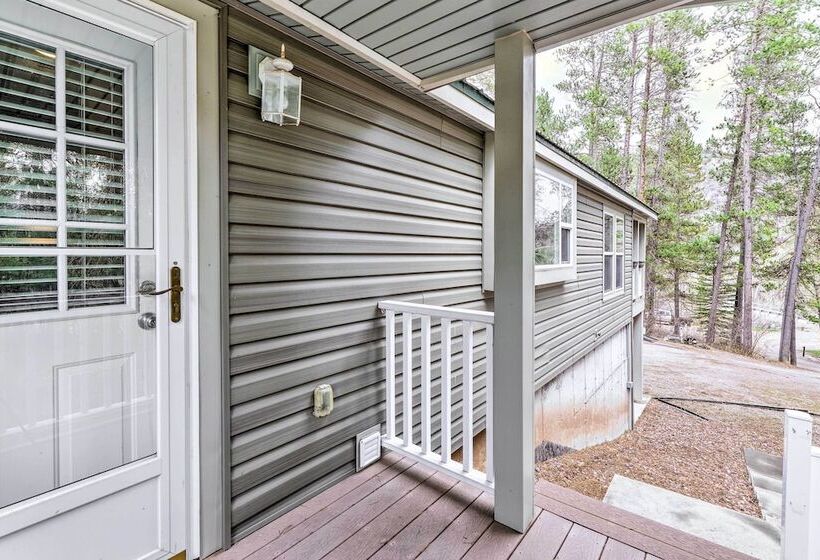 Rustic Escape W/ Deck, Hot Tub & Mountain Views
