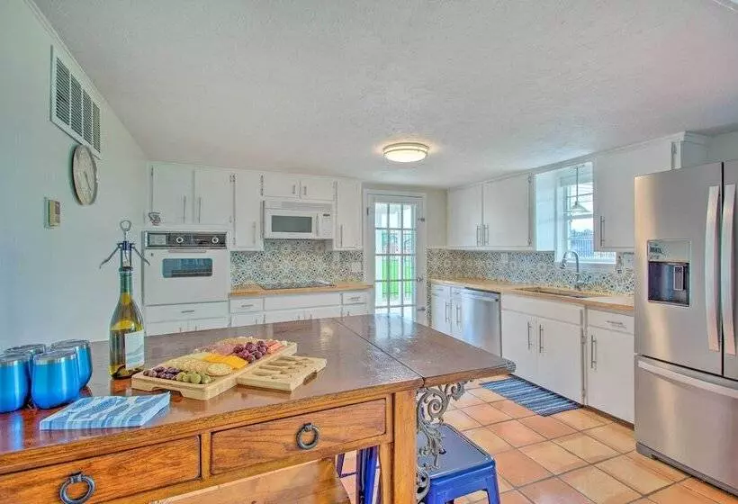 Sanders Island View Home Steps To Lake Texoma