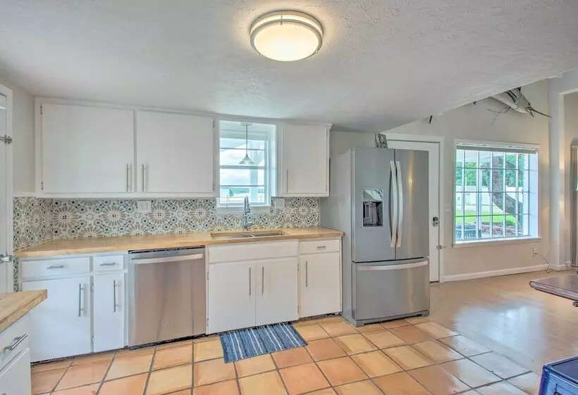 Sanders Island View Home Steps To Lake Texoma