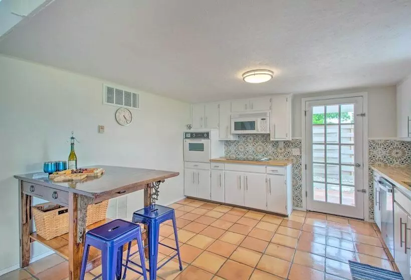 Sanders Island View Home Steps To Lake Texoma