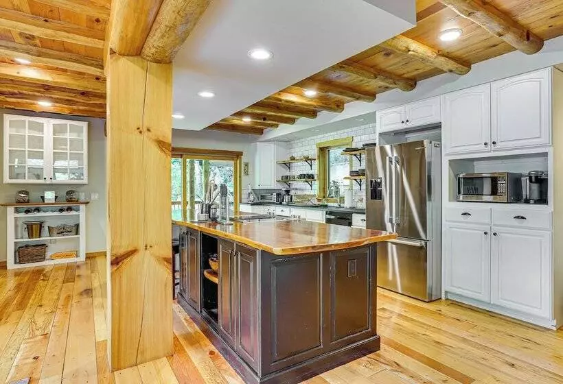 Secluded Cabin W/ Boats, <6 Mi To Jenny Jump!