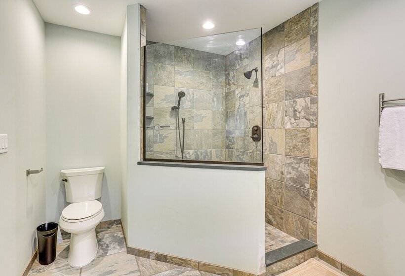 Secluded Cabin W/ Boats, <6 Mi To Jenny Jump!