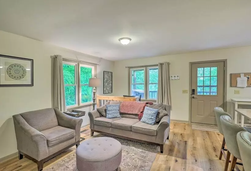 Serenity  Waynesville Home W/ Deck & Fire Pit!