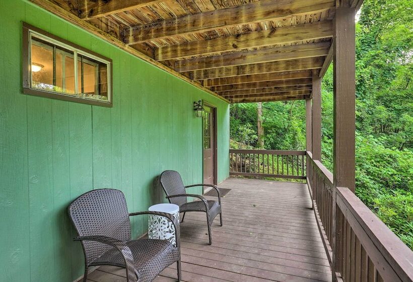 Serenity  Waynesville Home W/ Deck & Fire Pit!