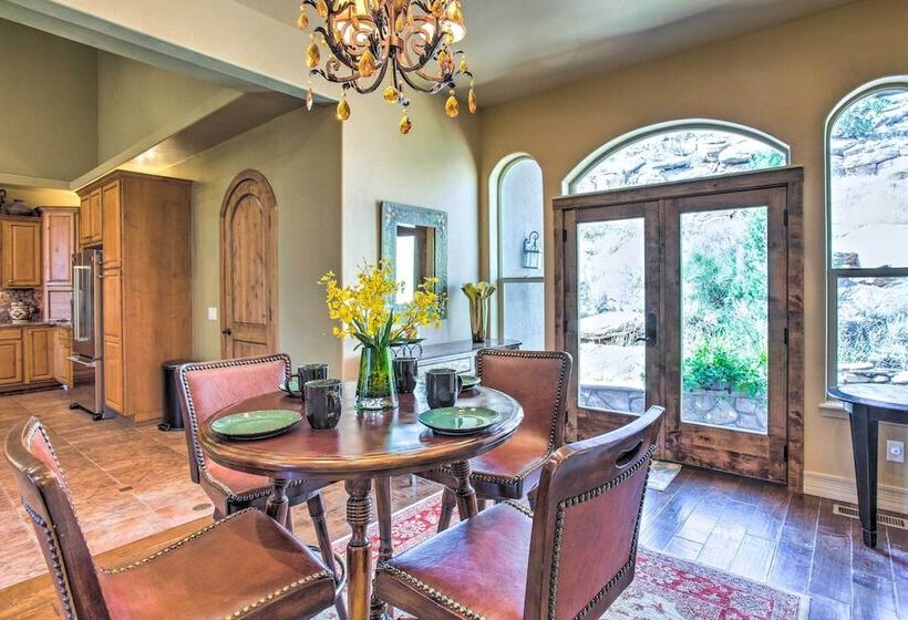 Spacious Grand Junction Home W/ Mountain View