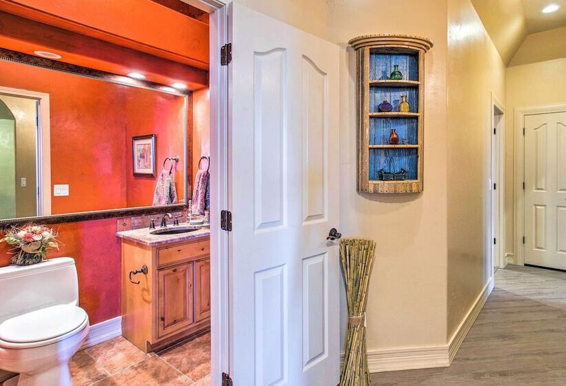 Spacious Grand Junction Home W/ Mountain View