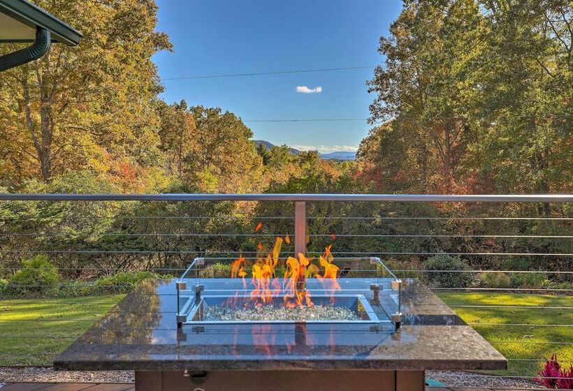 Stunning Fletcher Home: Hot Tub + Fire Pit!