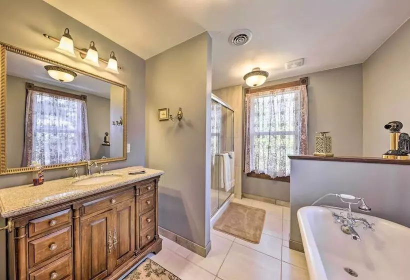 The Farm House  W/ Deck & Historic Charm!