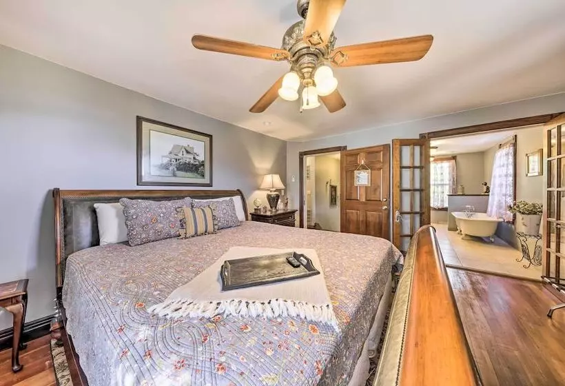 The Farm House  W/ Deck & Historic Charm!