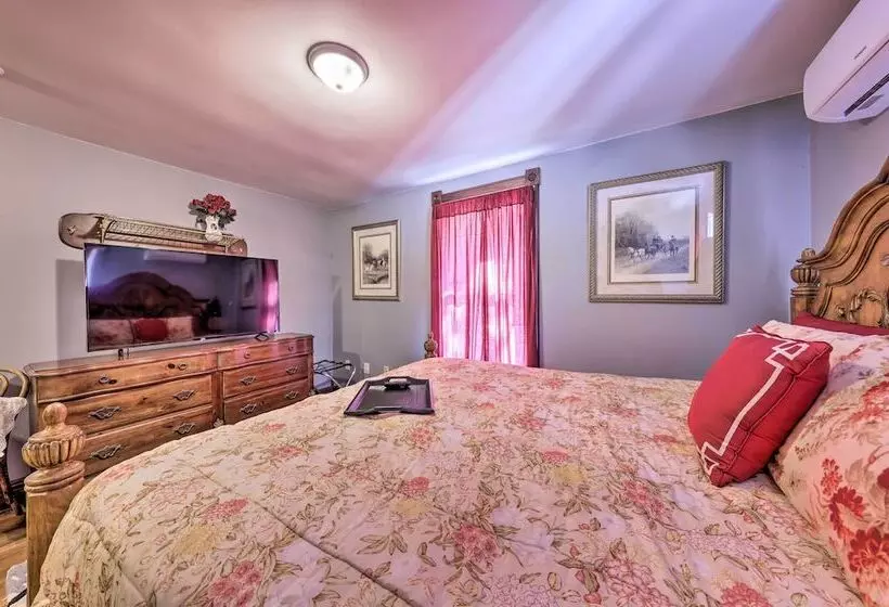 The Farm House  W/ Deck & Historic Charm!