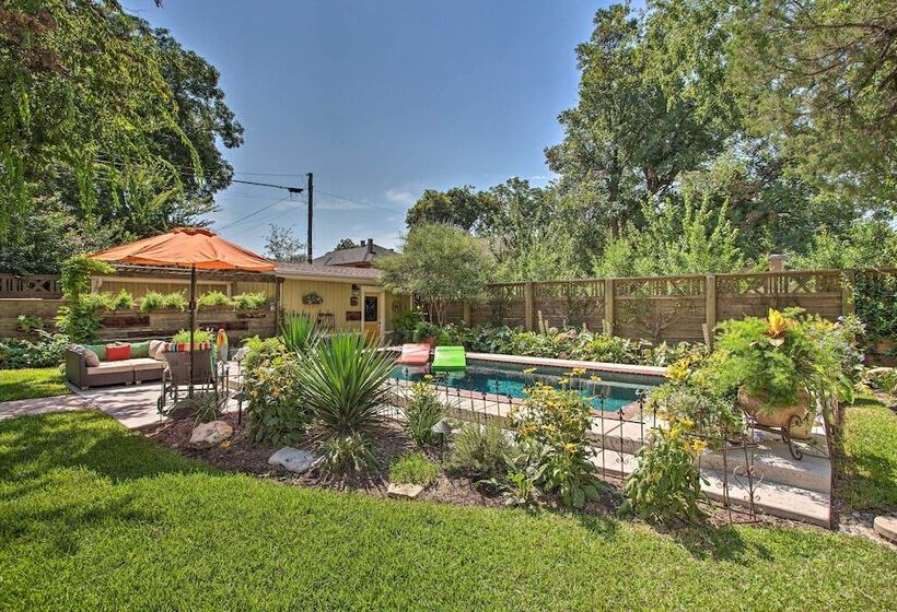 Historic Fort Worth Cottage W/ Shared Pool!