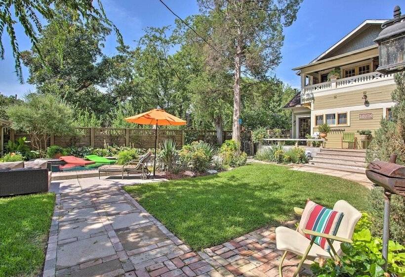 Historic Fort Worth Cottage W/ Shared Pool!