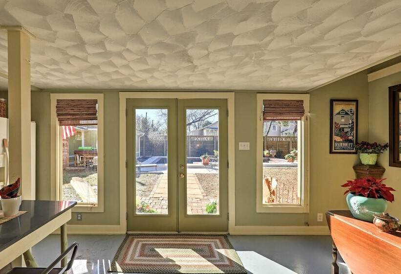 Historic Fort Worth Cottage W/ Shared Pool!