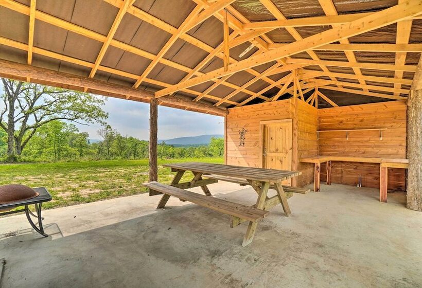 Updated Studio Cabin In Ozark W/ Yard & Mtn View