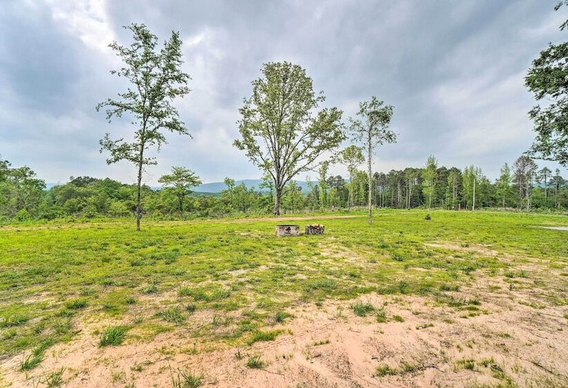 Updated Studio Cabin In Ozark W/ Yard & Mtn View