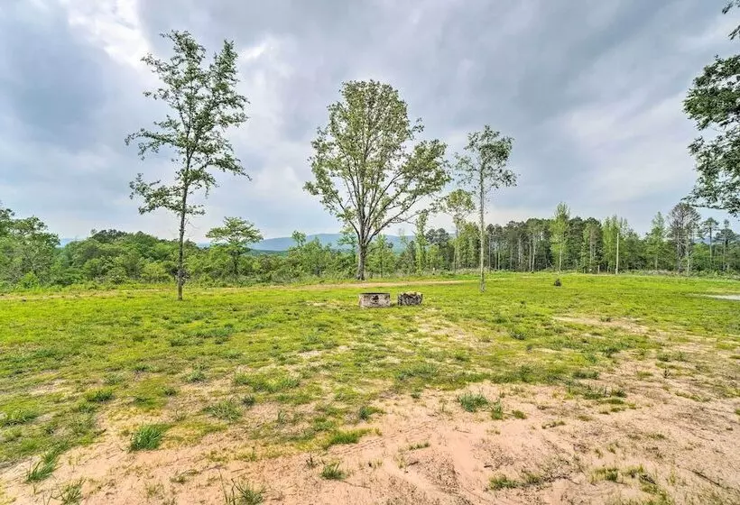 Updated Studio Cabin In Ozark W/ Yard & Mtn View