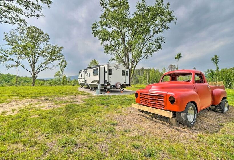 Updated Studio Cabin In Ozark W/ Yard & Mtn View