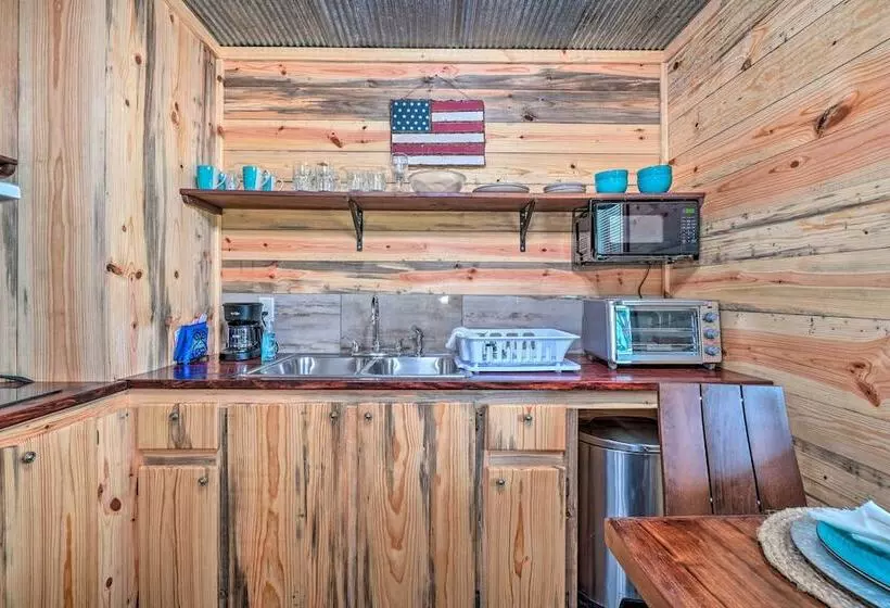 Updated Studio Cabin In Ozark W/ Yard & Mtn View