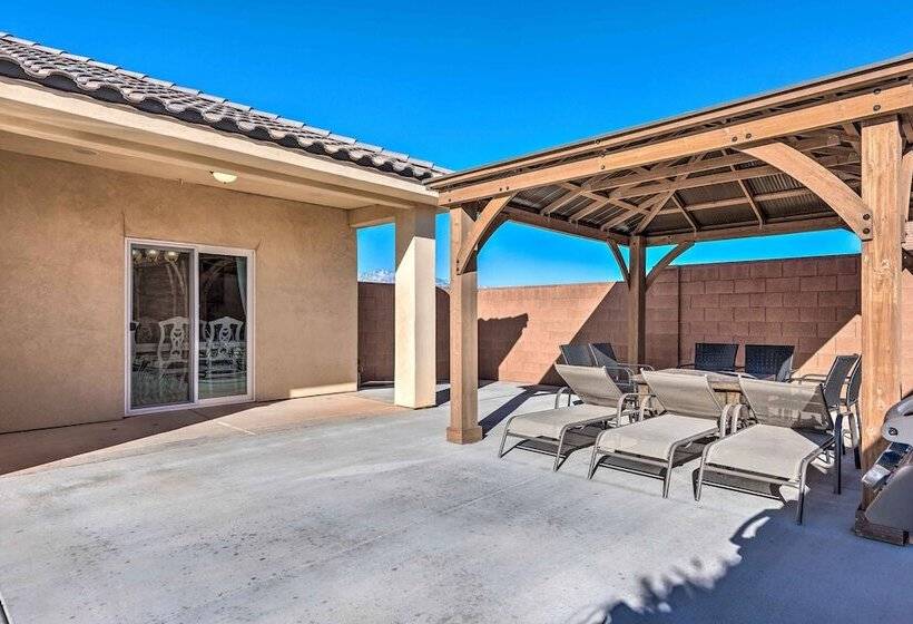 Utah Retreat W/ Heated Pool, Grill & Fire Pit!