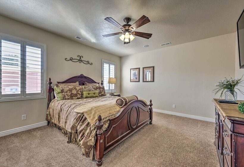 Utah Retreat W/ Heated Pool, Grill & Fire Pit!