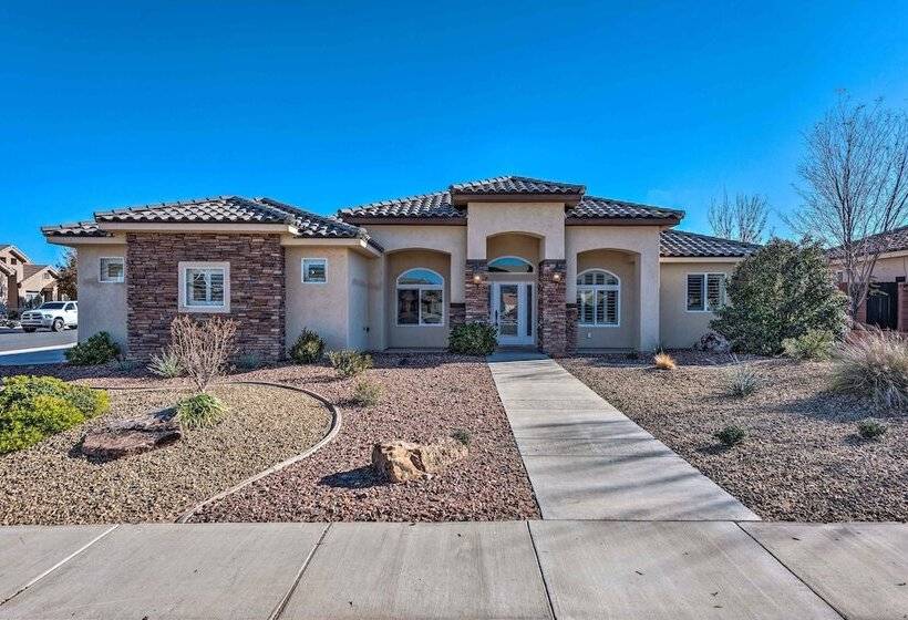 Utah Retreat W/ Heated Pool, Grill & Fire Pit!