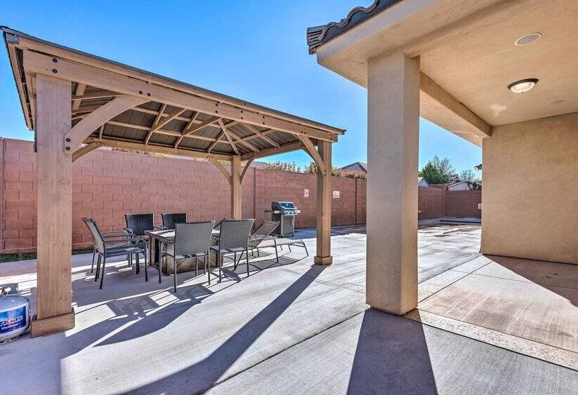 Utah Retreat W/ Heated Pool, Grill & Fire Pit!