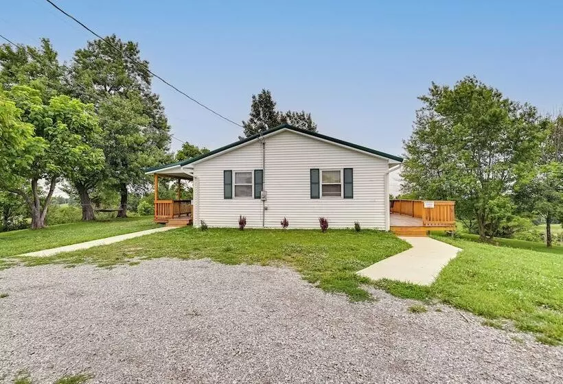 Welcoming Kentucky Home W/ Sprawling Views!