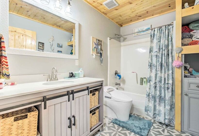 Welcoming Townsend Cabin: Hike, Fish & Relax!