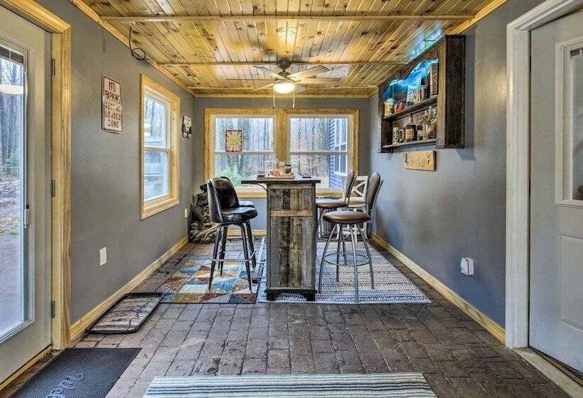 Welcoming Townsend Cabin: Hike, Fish & Relax!