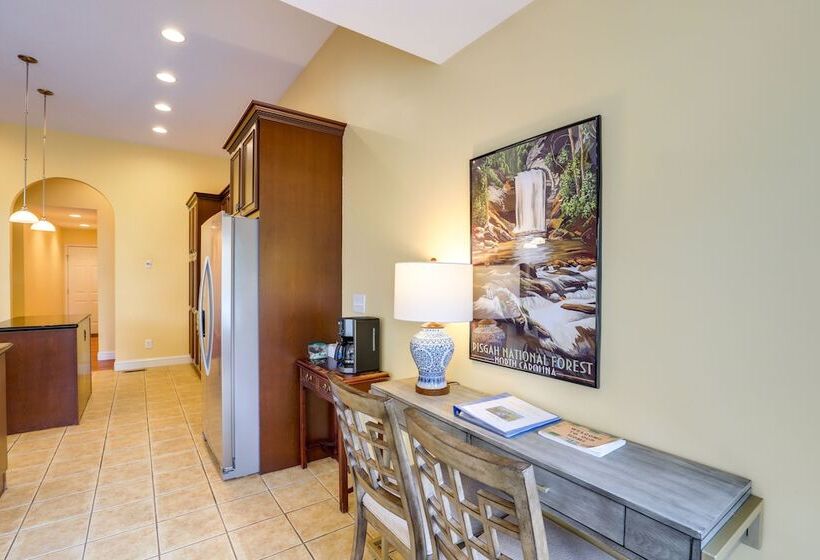 Secluded Retreat W/ Hot Tub & Game Room!