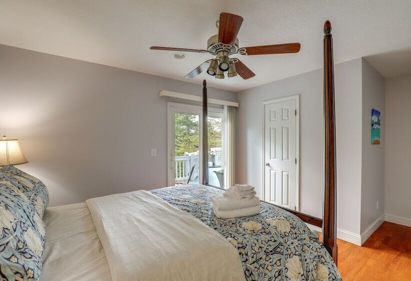 Secluded Retreat W/ Hot Tub & Game Room!