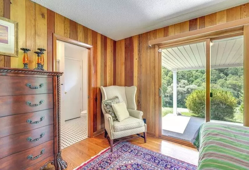 Farmhouse W/ Trout Stream + Views In Bakersville!