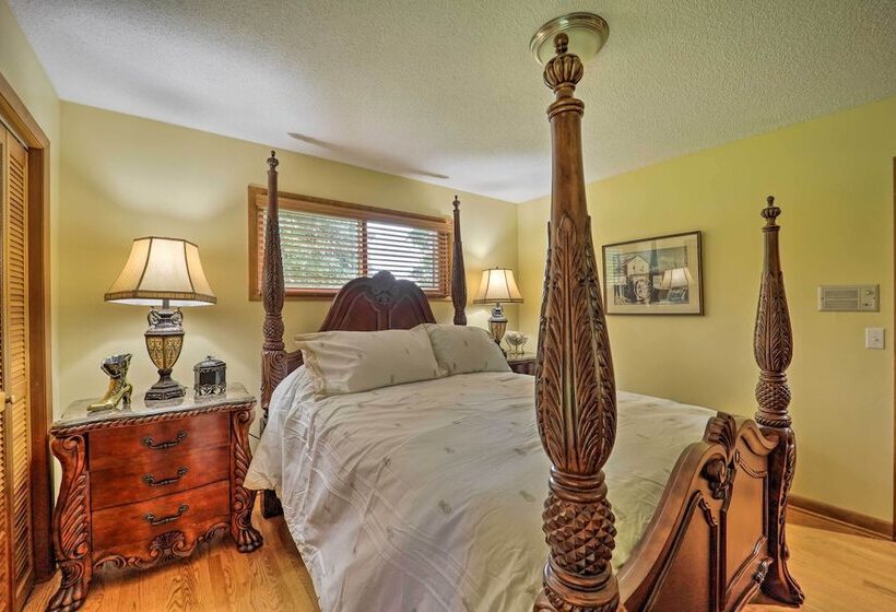 Farmhouse W/ Trout Stream + Views In Bakersville!