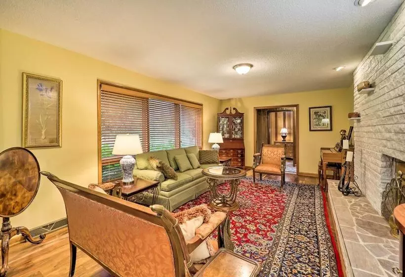 Farmhouse W/ Trout Stream + Views In Bakersville!