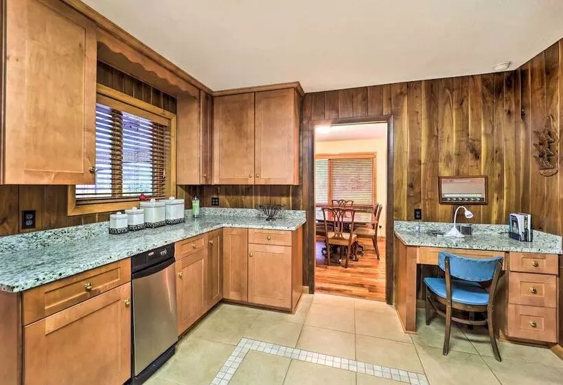 Farmhouse W/ Trout Stream + Views In Bakersville!