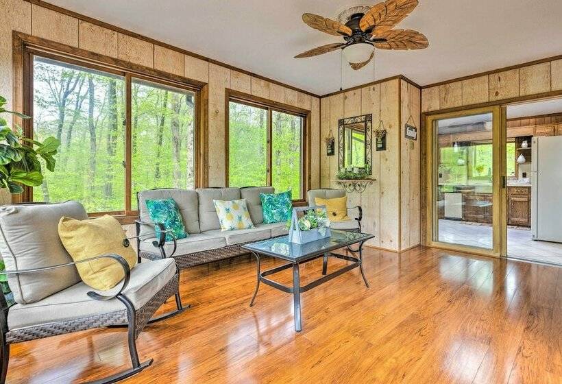 Big Bass Lake Home W/ Deck, Furnished Sunroom