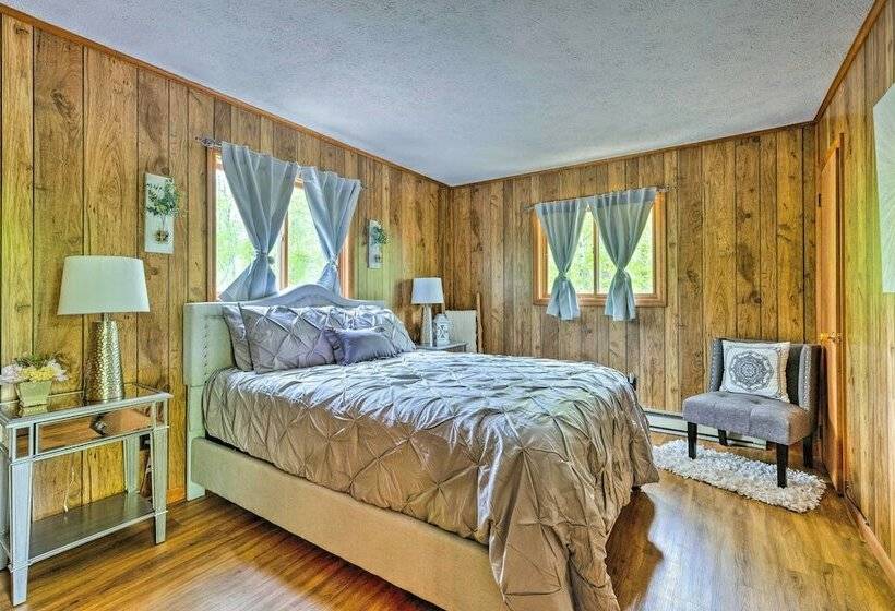 Big Bass Lake Home W/ Deck, Furnished Sunroom