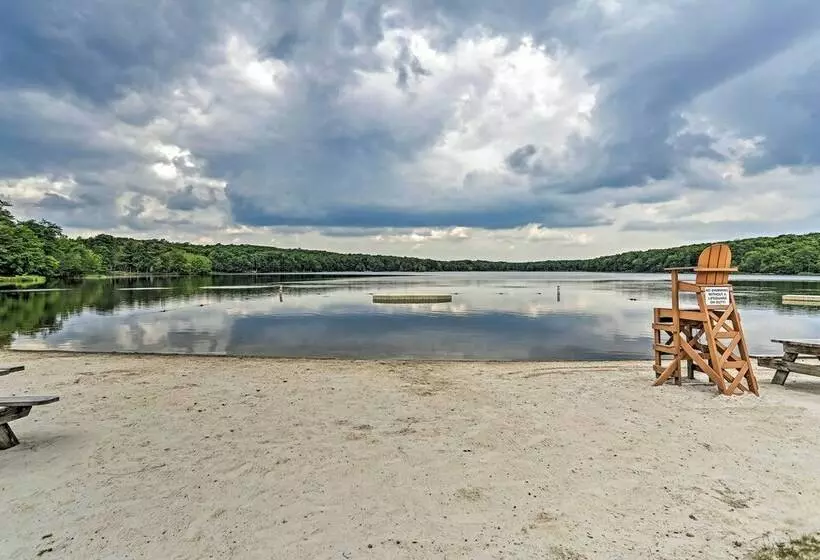 Big Bass Lake Home W/ Deck, Furnished Sunroom