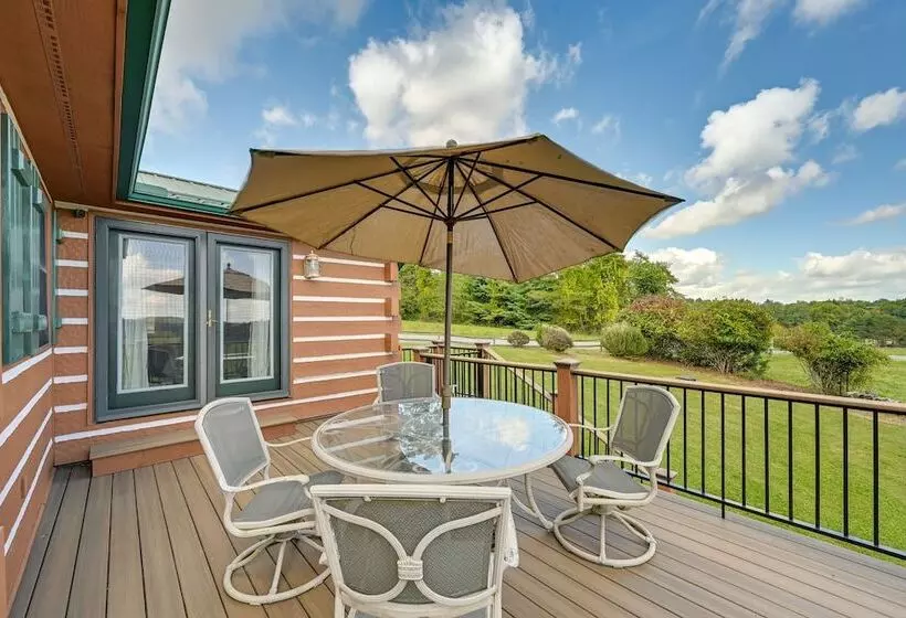 Blue Ridge Parkway House W/ Mountain Scenery!