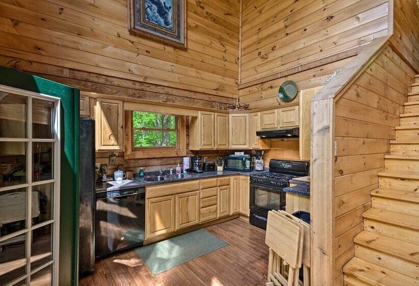 Cabin On 22 Acres W/ Patio 3 Mi To Blowing Rock!
