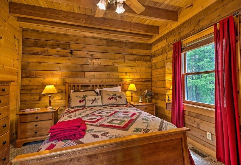 Cabin On 22 Acres W/ Patio 3 Mi To Blowing Rock!