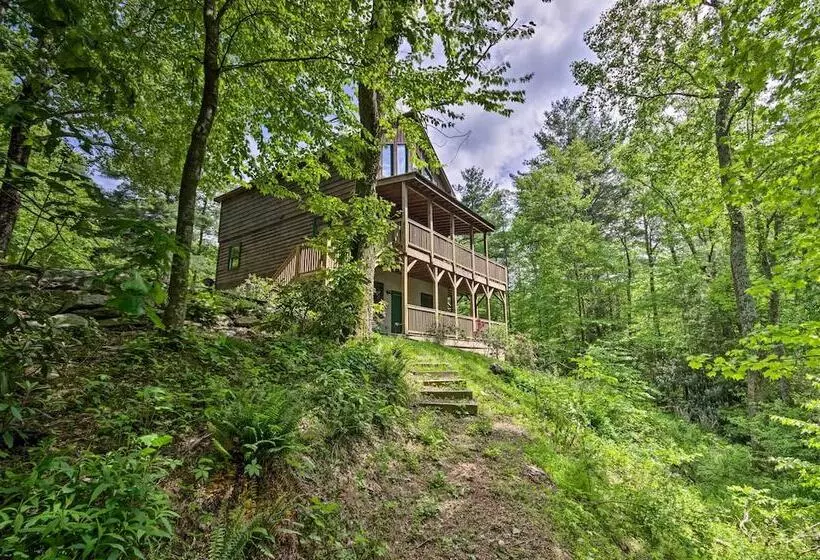 Cabin On 22 Acres W/ Patio   3 Mi To Blowing Rock!