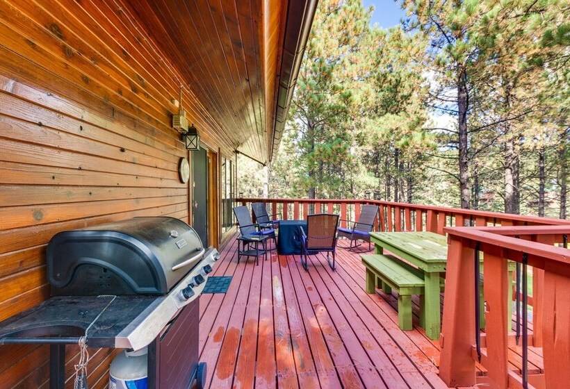 Cozy Angel Fire Escape W/ Golf Course Views!