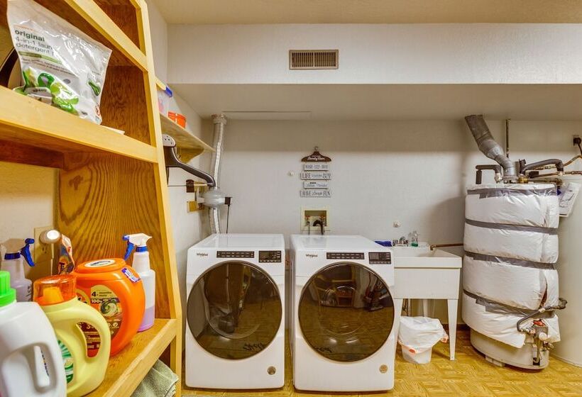 Cozy Angel Fire Escape W/ Golf Course Views!