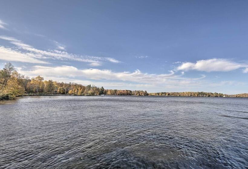 Cozy Cabin W/ Deck & Private Dock On Nelson Lake!