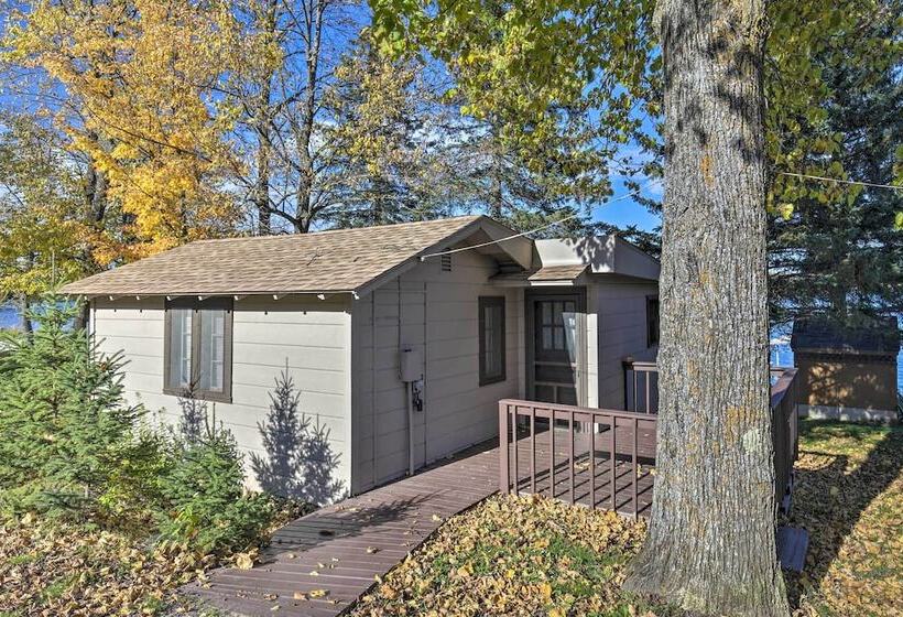 Cozy Cabin W/ Deck & Private Dock On Nelson Lake!