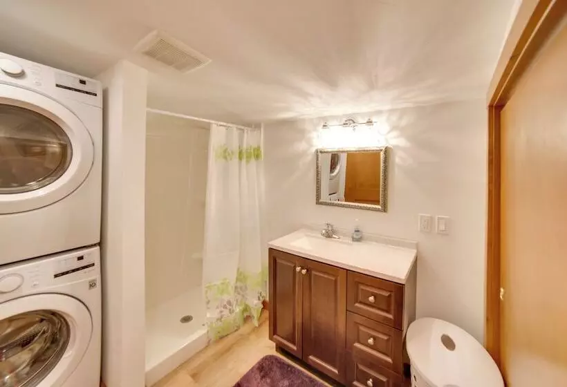 600  Of Green Bay Frontage & Dock: Cozy Cottage