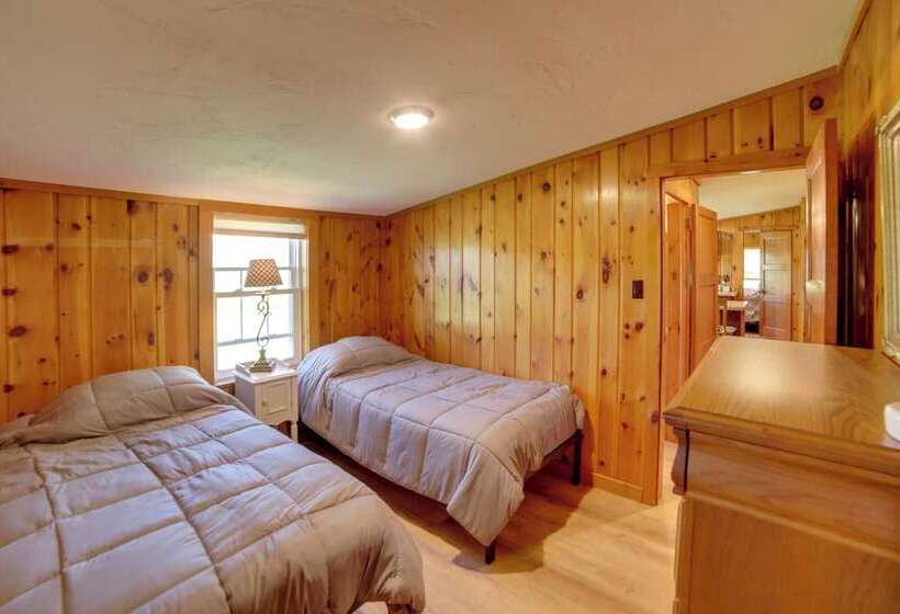 600  Of Green Bay Frontage & Dock: Cozy Cottage